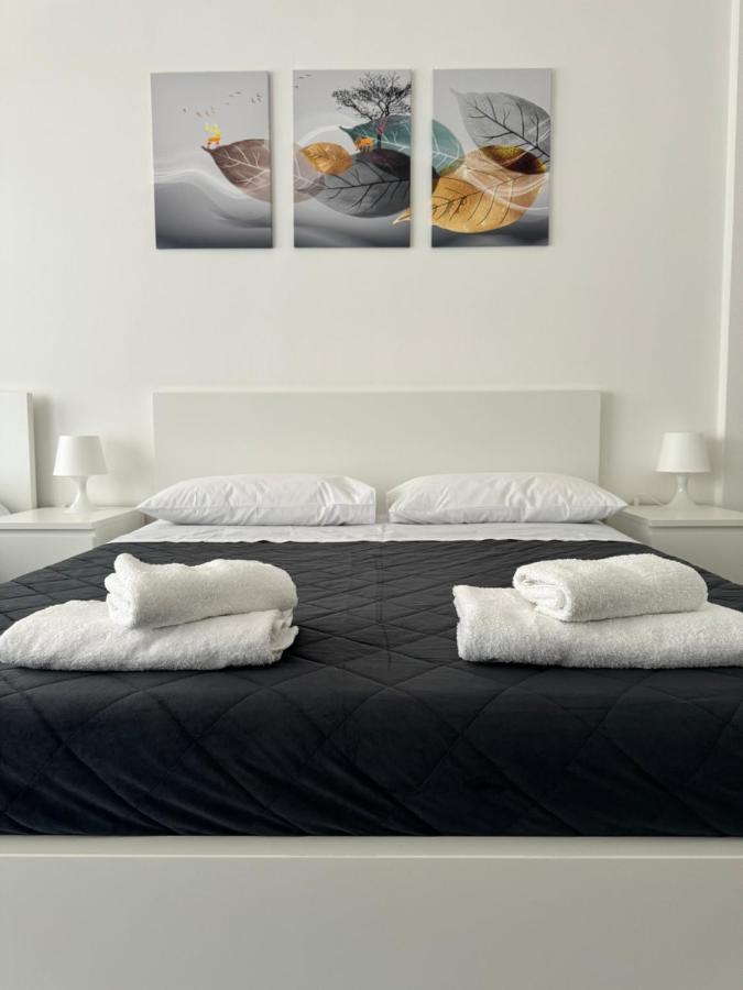 Quintino Sella Hotell Bari Exteriör bild