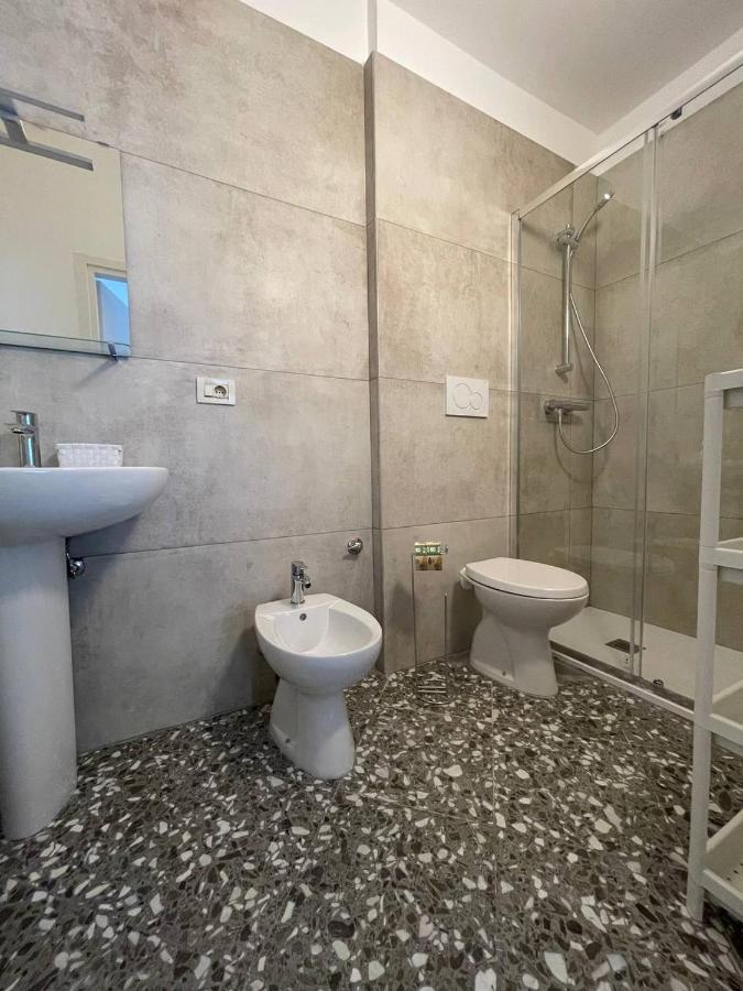 Quintino Sella Hotell Bari Exteriör bild