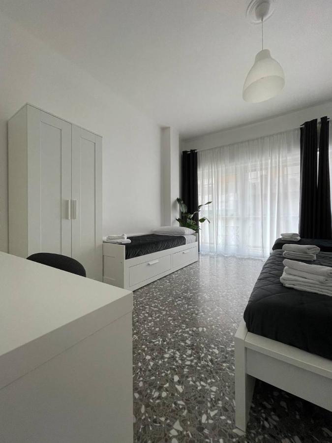 Quintino Sella Hotell Bari Exteriör bild